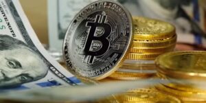 19729848 082426 kfsn 3p dig wyw understanding crypto.jpg